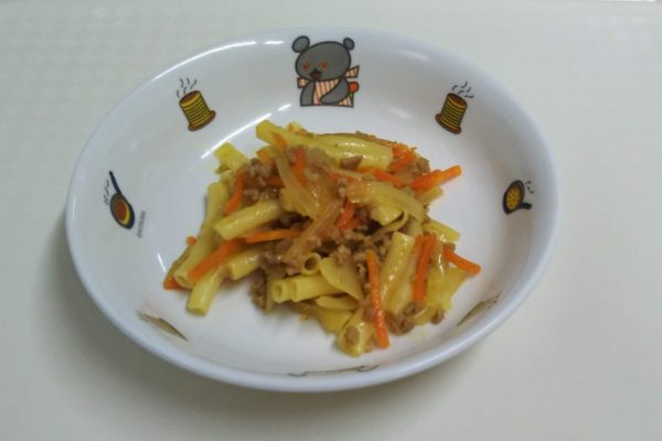 マカロニひき肉カレーソテー