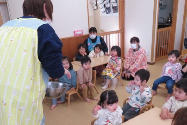 すいとん作りのまねっこあそびをしたよ🎵